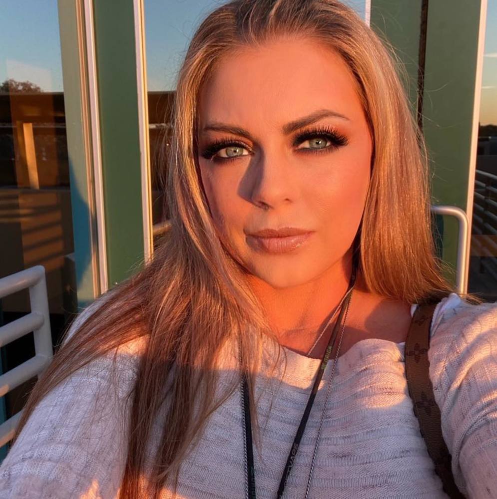 Meet your Posher, Serena